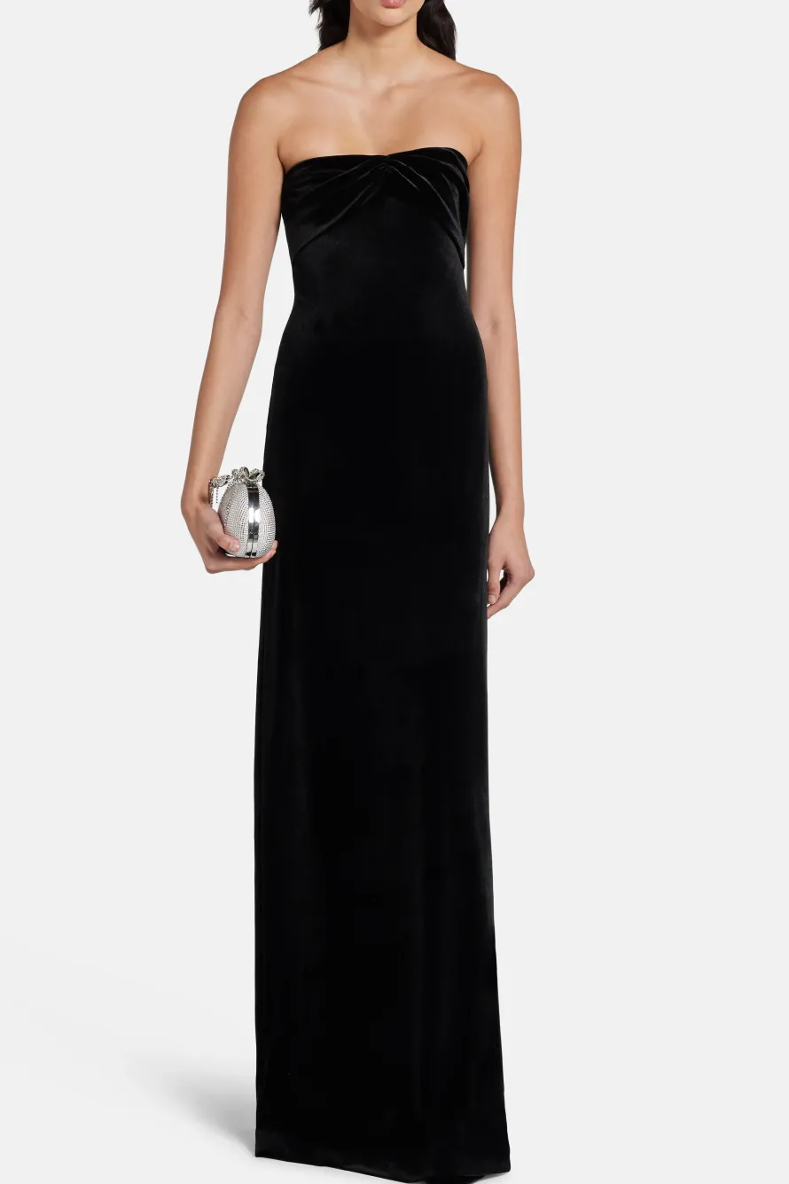 Noela Off Shoulder Velvet Evening Gown in Black