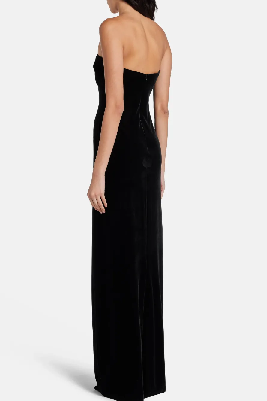 Noela Off Shoulder Velvet Evening Gown in Black
